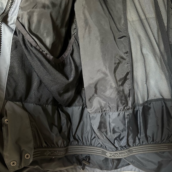 Columbia Outer Jacket - Picture 4 of 5